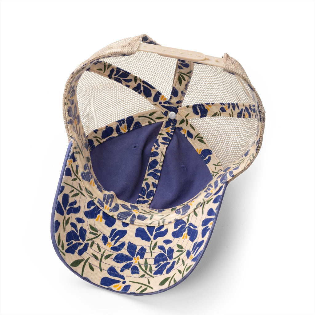 Hat - Women's Washed Mesh-Back Cap - Never use a joker in a pair