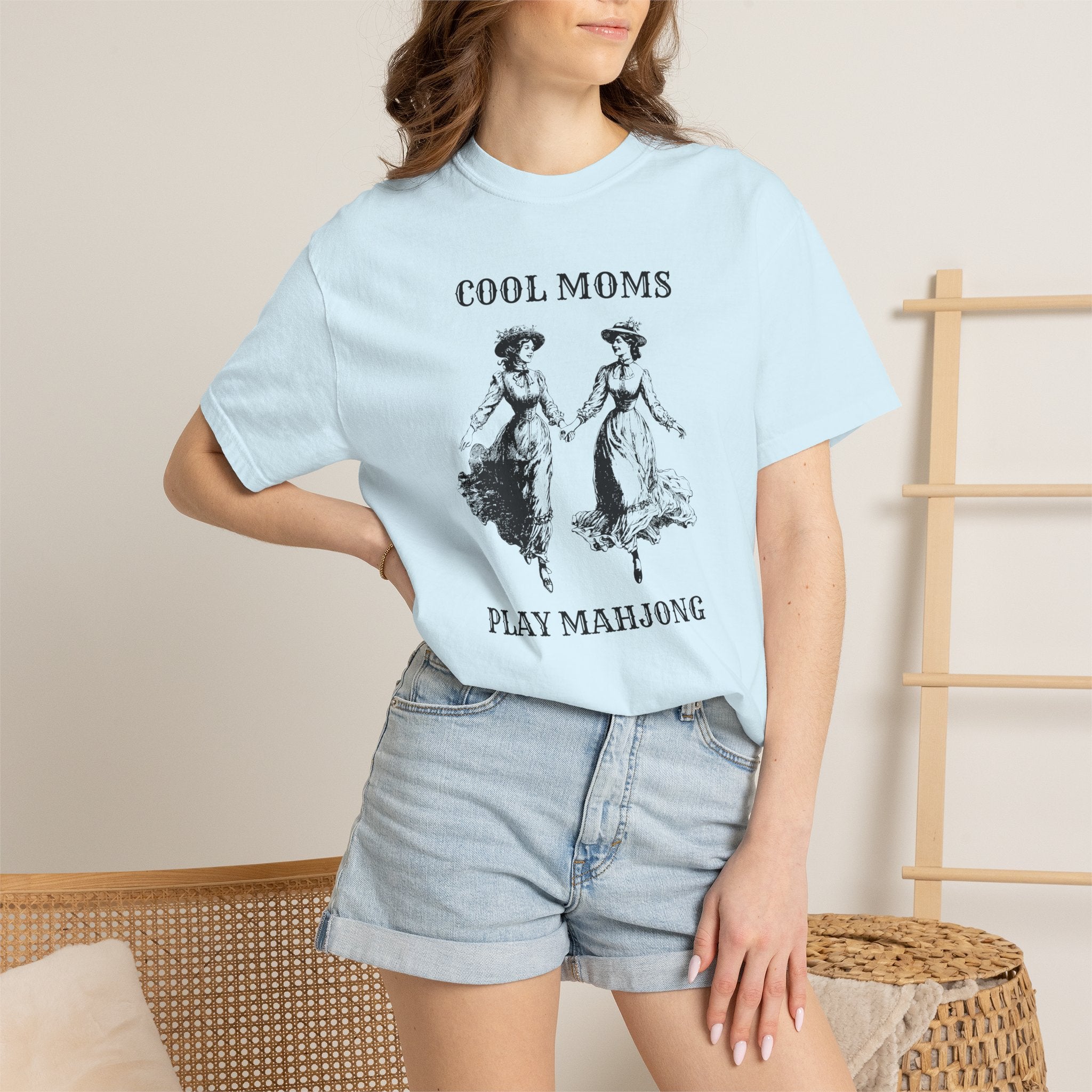 T-Shirt - Cool Moms Play Mahjong (Comfort Colors - Unisex) Main image